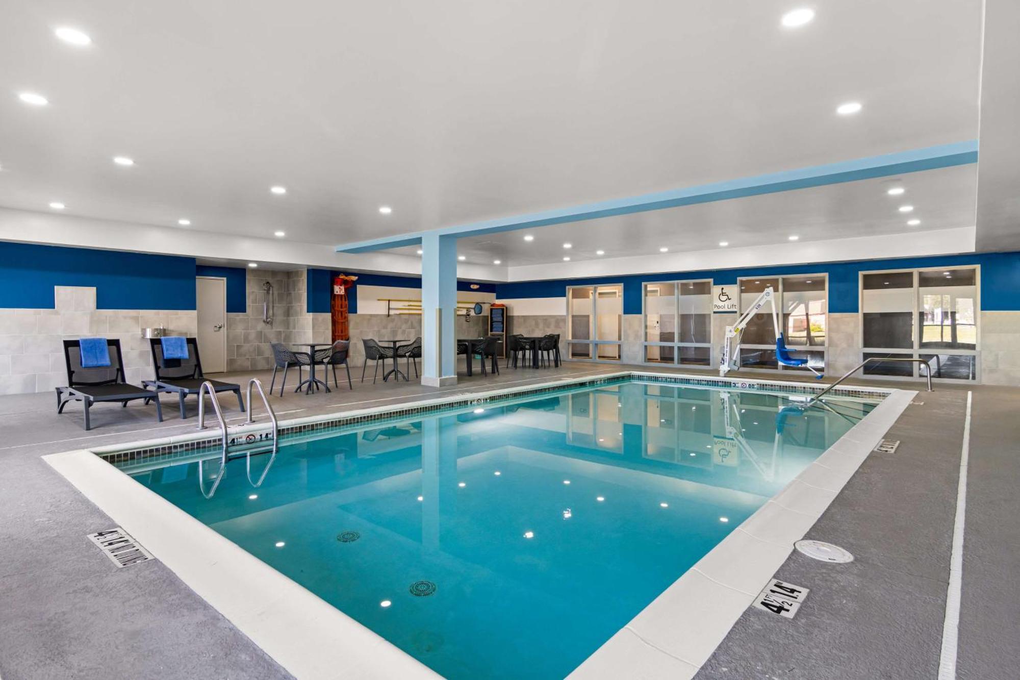 Hampton Inn & Suites Schererville Buitenkant foto